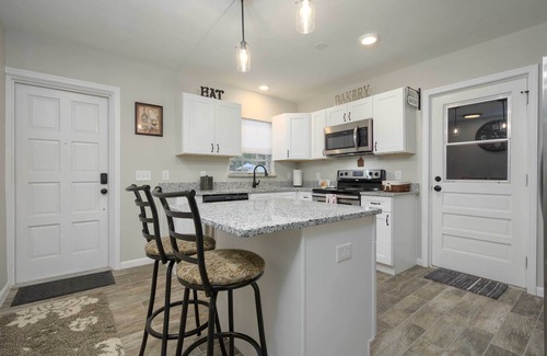 Winter Haven House | Hook, Line & Leisure: Lakefront Gem w/Porch!