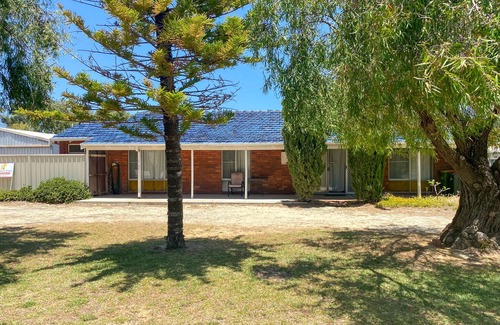 Lancelin House | Hook Wine and Sinker