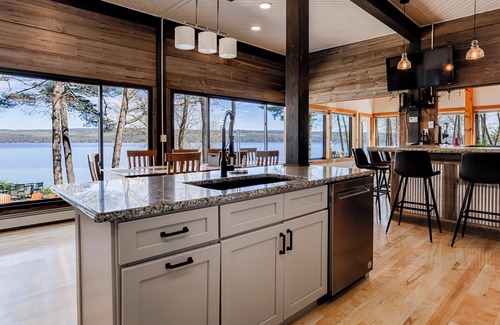 Valois House | Hook Wine & Sinker - Stunning 6 Bedroom Contemporary on Seneca Lake!