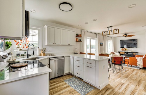 Thompson House | Hooked on Nature: Waterfront Thompson Retreat