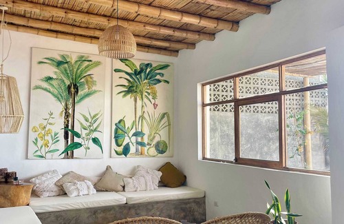 Coastal Region House | HOP MAR surfea las mejores olas de Puemape