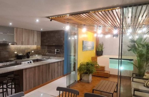 Ica Apartment | HOP Sahara in Ica With 1 Bedrooms and 2 Bathrooms
