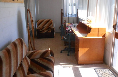 Melville House | Hope Place ~ Panoramic View! Absolute Beachfront *OFF PEAK SPECIALS*