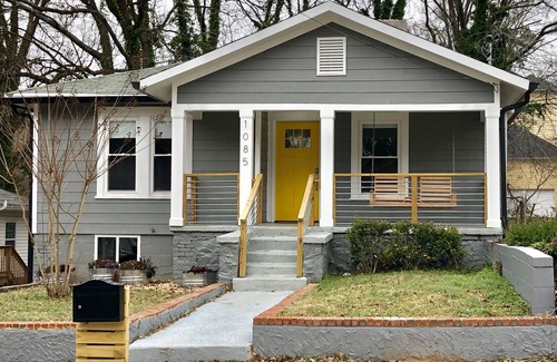 Washington Park House | Hope Star House! Sleeps 12! Designer everything!