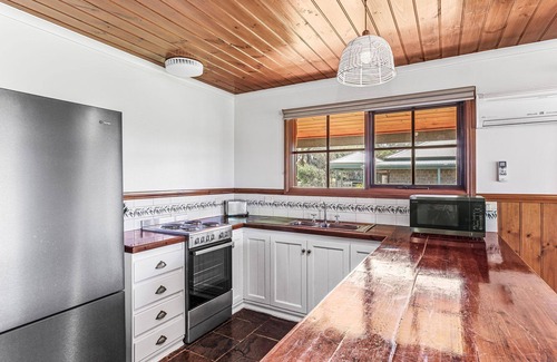 Marengo House | Hopetoun Apollo Bay Cottages