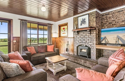 Marengo House | Hopetoun Apollo Bay Cottages