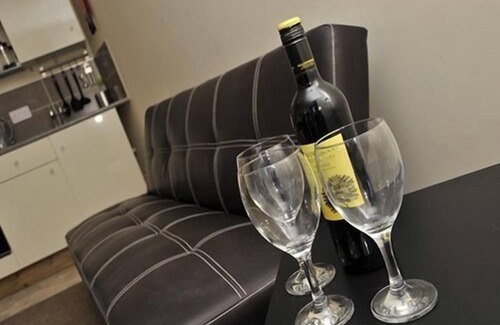 Whickham House | Hoppers Cottage Guest House