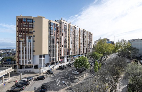 Cova da Piedade Apartment | Hopstays - Almada Saudade