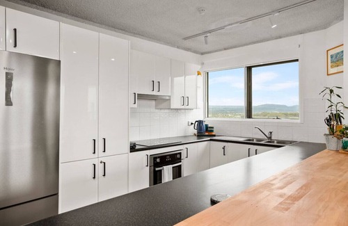 Burleigh Heads Apartment | Horizons in Burleigh - Views, Central & Car Park