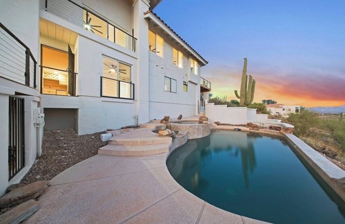 Fountain Hills House | Horizons & Sunsets 5BR Retreat House