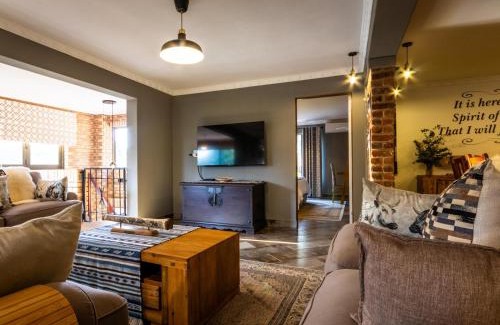 St. Lucia Apartment | Hornbill Family Suites