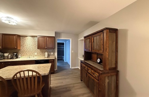 Lake Geneva House | Horse lovers paradise with 2 bedrooms and WiFi, AC in Lake Geneva