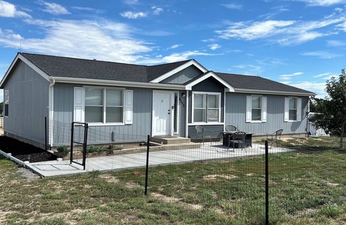 Larkspur House | Horse Ranch with 4-bedroom house in lovely Larkspur with WiFi, AC