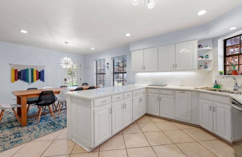 Canyon Lake House | Horseshoe Hideaway – 3/2.5 with pool, fire pit, game room!