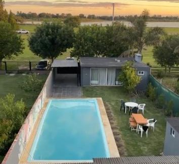 Chascomus House | Hospedaje DON HORACIO!Hermosa Casa con Quincho parrila y Pileta frente a la Laguna!