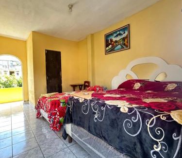San Pedro La Laguna Hotel | Hospedaje El Paraíso