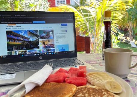 San Pedro La Laguna Hotel | Hospedaje El Paraíso