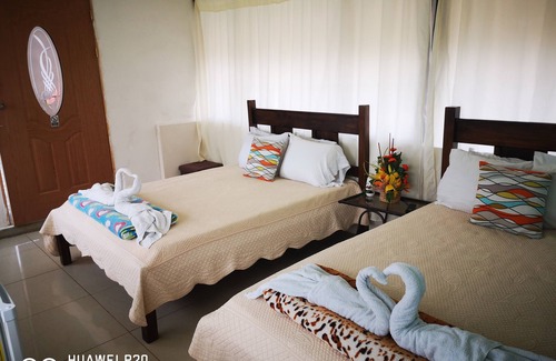 Ciudad Cortes Hotel | Hospedaje la Galerie, Villas con aire acondicionado, piscina al aire libre,