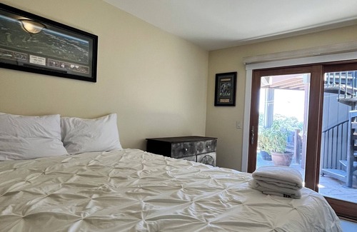 Somis House | Host an Event w/ Infinity Pool and Beautiful Views