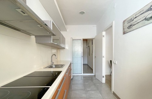 El Port Apartment | @Hostourist Bcn Fira GranVia Plaza Europa Justice