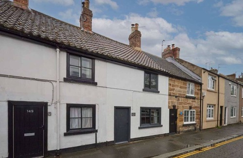 Guisborough House | Host & Stay | Acorn Cottage