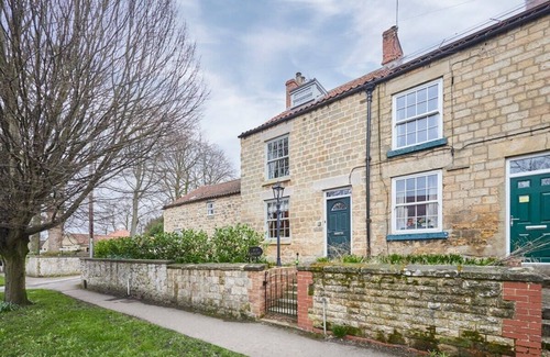 Pickering House | Host & Stay | Badger Cottage