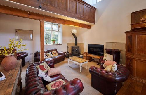 Newcastle-upon-Tyne House | Host & Stay - Birdhope Craig Church