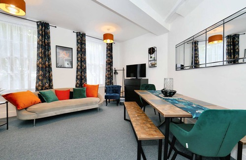 Worcester Apartment | Host & Stay | Broad Street