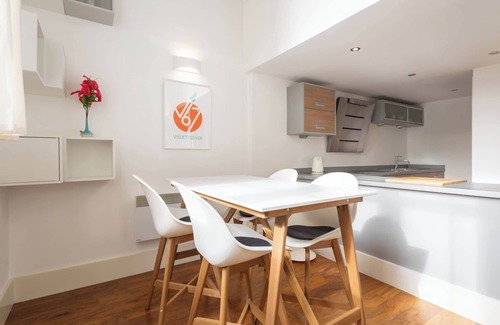 Sheffield City Centre Apartment | Host & Stay | City Hall View