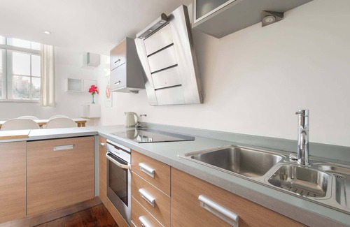 Sheffield City Centre Apartment | Host & Stay | City Hall View