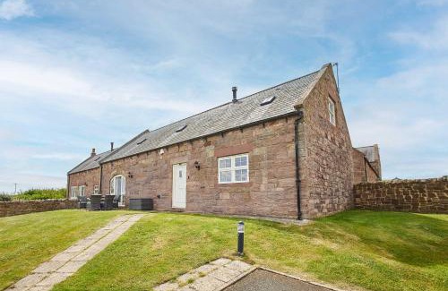 Berwick-upon-Tweed House | Host & Stay - Dolphin Dream