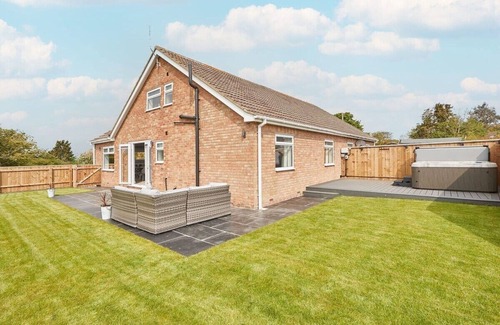 Brotton House | Host & Stay | Badgers Cottage