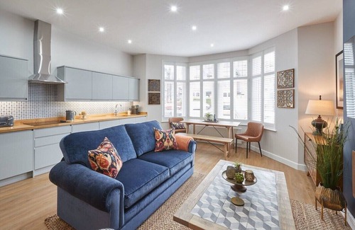 Harrogate Apartment | Host & Stay | Green View