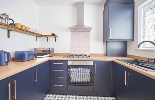 Amble House | Host & Stay | Hideaway