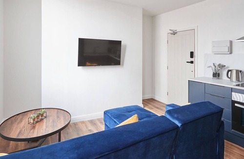Wolverhampton Apartment | Host & Stay | High Class Haven