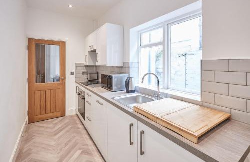 Bont Newydd Apartment | Host & Stay - High Street Apartments