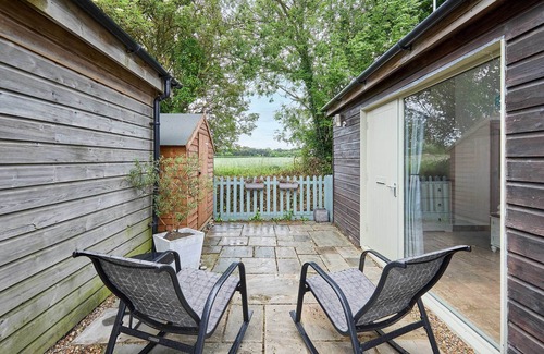 Happisburgh House | Host & Stay | Kestrel Cottage