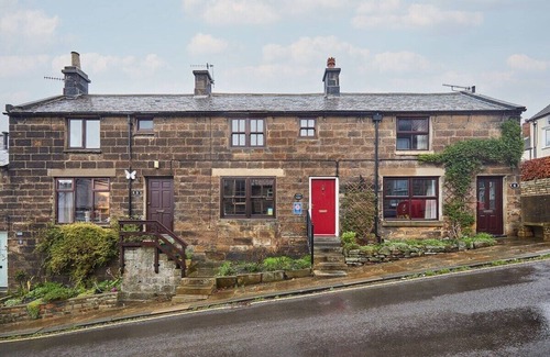 Grosmont House | Host & Stay | Lavender Cottage