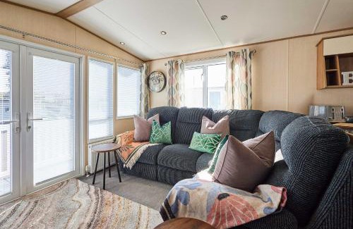 Cresswell Ski Chalet | Host & Stay - Leon's Retreat