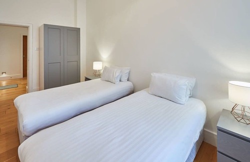 Whitley Bay Apartment | Host & Stay | Lighthouse View