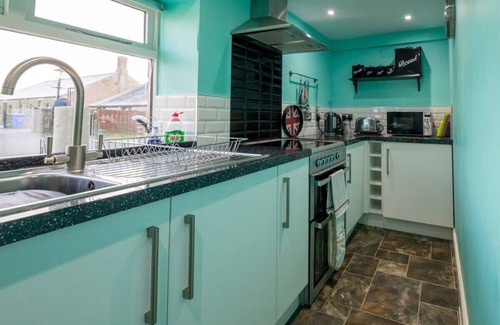 Belford House | Host & Stay | No.5 Poppy Cottage