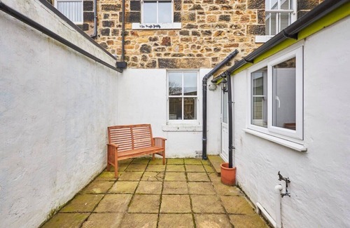 South Charlton House | Host & Stay | Oliver's Den
