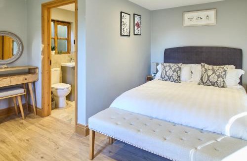 Aldington House | Host & Stay - Orchard Barn