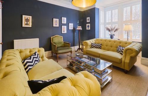 Canterbury House | Host & Stay - Roper Villa