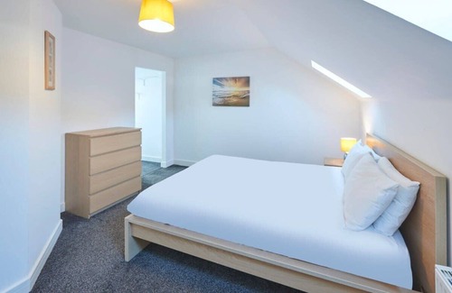Skinningrove Apartment | Host & Stay | Sunset View