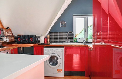 Brighton Apartment | Host & Stay | The Cliff Greenhouse