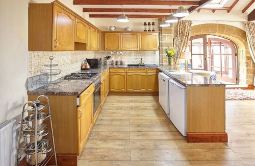 Saltburn-by-the-Sea House | Host & Stay | The Arches Cottage