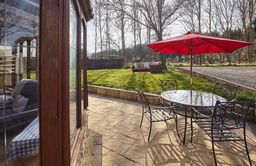 Saltburn-by-the-Sea House | Host & Stay | The Arches Cottage