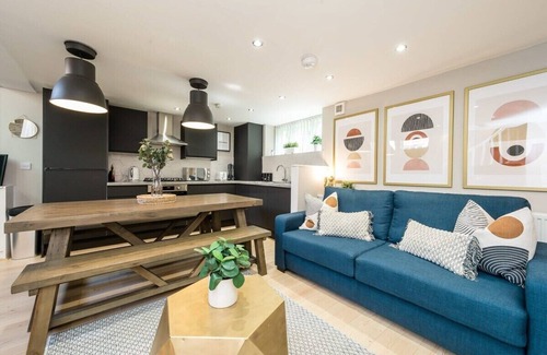 Georgian Quarter House | Host & Stay | The Georgian Coach House 1