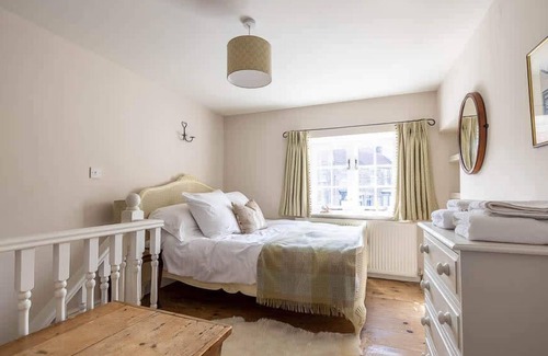 Castleton Apartment | Host & Stay | The Nest @ Castleton